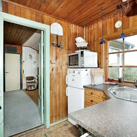 Two-bedroom Holiday In 9 Ferienhaus
