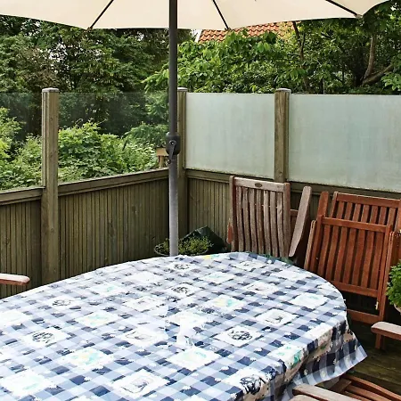 Two-bedroom Holiday In 9 Ferienhaus