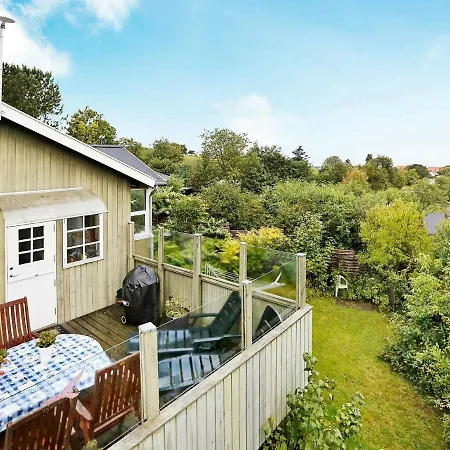 Two-bedroom Holiday In 9 Ferienhaus